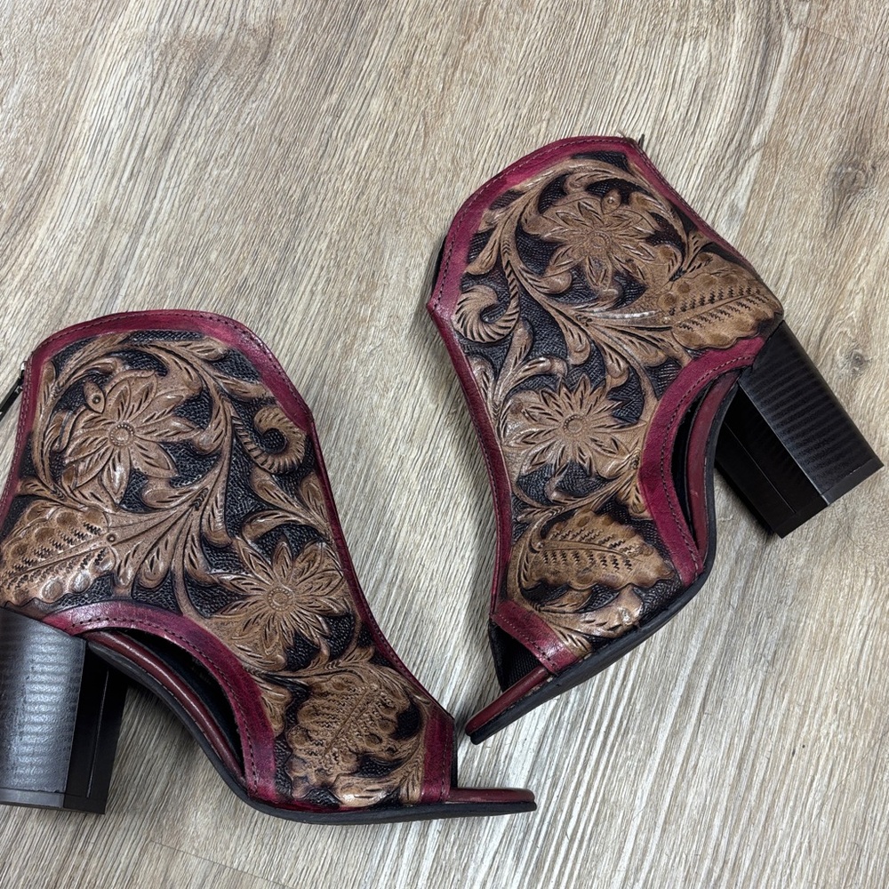 FLASH SALE - Elegant Brown and Red Women's Ankle Boots